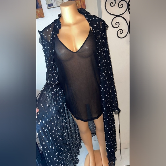 NWT H&M EMBROIDERED DRESS BLACK / DOTTED - Picture 5 of 15